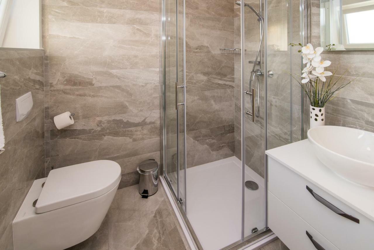 Luxury Apartment Imperia Крк Екстер'єр фото