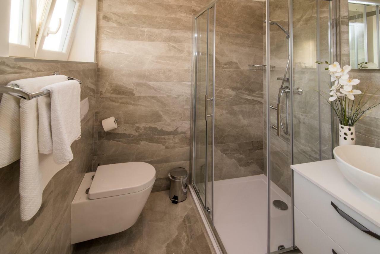 Luxury Apartment Imperia Крк Екстер'єр фото