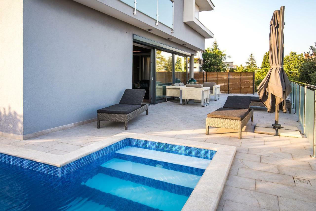 Luxury Apartment Imperia Крк Екстер'єр фото